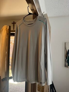 Lululemon long sleeve bundle